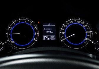 Подержанный автомобиль Infiniti QX50 2014 года (11 фото)