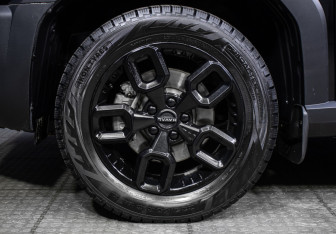 Подержанный автомобиль Haval H3 2024 года (24 фото)