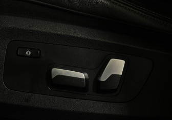 Подержанный автомобиль BMW X5 2020 года (16 фото)