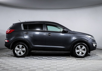 Подержанный автомобиль Kia Sportage 2011 года (4 фото)