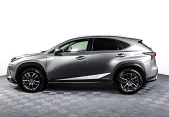 Подержанный автомобиль Lexus NX 2018 года (8 фото)