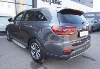 Подержанный автомобиль Kia Sorento 2019 года (7 фото)