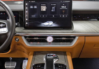 Подержанный автомобиль Tank 500 2023 года (15 фото)