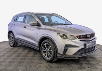 Подержанный автомобиль Geely Coolray 2022 года (3 фото)