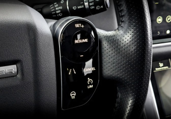 Подержанный автомобиль Land Rover Range Rover Sport 2019 года (30 фото)