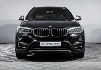 Подержанный автомобиль BMW X6 2017 года (2 фото)
