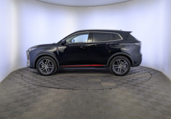 Подержанный автомобиль Changan UNI-S 2024 года (8 фото)