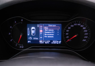 Подержанный автомобиль Ford S-MAX 2011 года (12 фото)