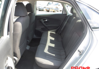Подержанный автомобиль Volkswagen Polo Sedan 2018 года (8 фото)