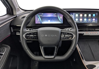 Подержанный автомобиль Omoda C5 2024 года (22 фото)