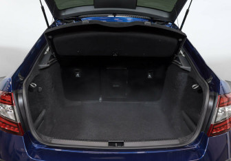 Подержанный автомобиль Skoda Octavia Liftback 2017 года (13 фото)