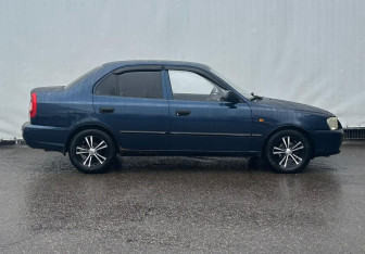 Подержанный автомобиль Hyundai Accent Sedan 2008 года (4 фото)