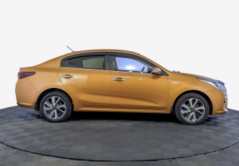 Подержанный автомобиль Kia Rio Sedan 2017 года (4 фото)