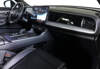 Подержанный автомобиль GAC GS8 2024 года (12 фото)
