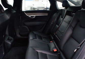 Подержанный автомобиль Volvo S90 2020 года (12 фото)