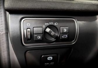 Подержанный автомобиль Volvo XC60 2014 года (29 фото)