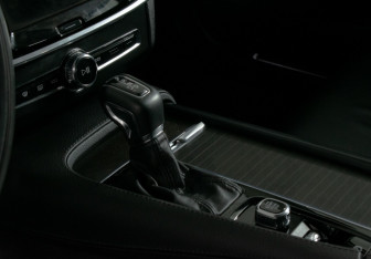 Подержанный автомобиль Volvo V90 Cross Country 2019 года (16 фото)