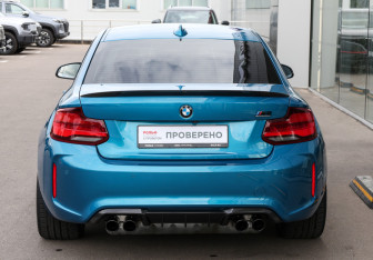Подержанный автомобиль BMW M2 2021 года (6 фото)