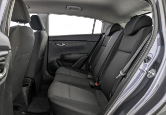 Подержанный автомобиль Kia Rio Hatchback 2021 года (17 фото)