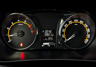 Подержанный автомобиль LADA (ВАЗ) Granta Sedan 2023 года (13 фото)