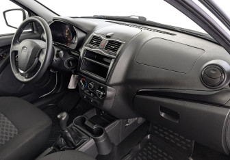 Подержанный автомобиль LADA (ВАЗ) Granta Sedan 2024 года (13 фото)
