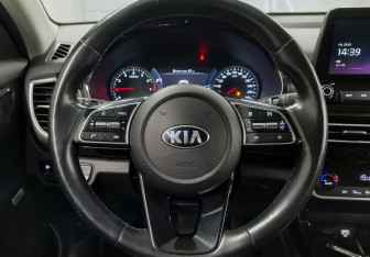 Подержанный автомобиль Kia Seltos 2020 года (12 фото)