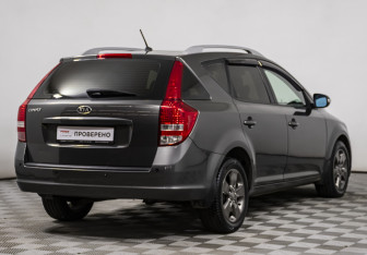 Подержанный автомобиль Kia Ceed Wagon 2011 года (5 фото)