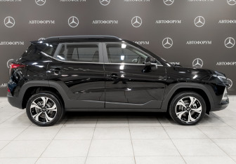 Новый Москвич 3 2022 (4 фото)