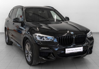 Подержанный автомобиль BMW X3 2021 года (3 фото)