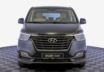 Подержанный автомобиль Hyundai H-1 2021 года (2 фото)