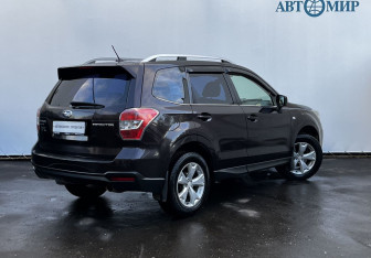 Подержанный автомобиль Subaru Forester Suv 2013 года (5 фото)