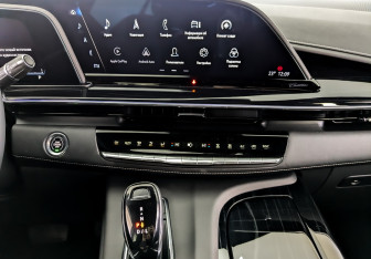 Новый Cadillac Escalade Suv 2023 (11 фото)