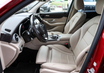 Подержанный автомобиль Mercedes-Benz GLC Coupe 2015 года (15 фото)