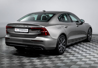 Подержанный автомобиль Volvo S60 2019 года (5 фото)