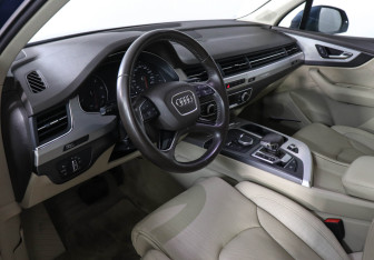 Подержанный автомобиль Audi Q7 2018 года (9 фото)