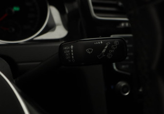 Подержанный автомобиль Volkswagen Golf Hatchback 2015 года (15 фото)