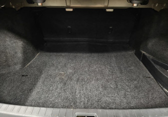 Подержанный автомобиль Toyota Corolla Sedan 2008 года (13 фото)