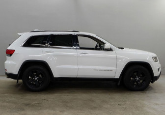 Подержанный автомобиль Jeep Grand Cherokee 2013 года (4 фото)