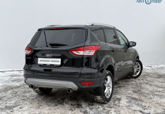 Подержанный автомобиль Ford Kuga 2013 года (5 фото)
