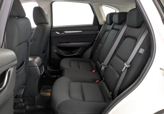 Подержанный автомобиль Mazda CX-5 2020 года (12 фото)