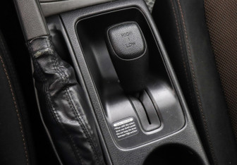 Подержанный автомобиль Subaru Impreza Hatchback 2010 года (13 фото)