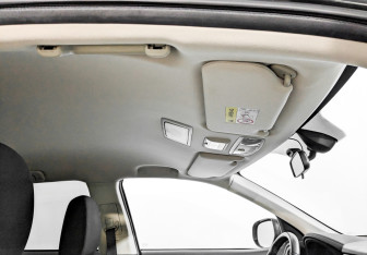 Подержанный автомобиль Mitsubishi Outlander 2018 года (22 фото)