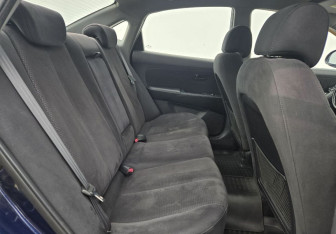 Подержанный автомобиль Hyundai Elantra Sedan 2007 года (11 фото)