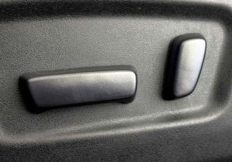 Подержанный автомобиль Toyota Highlander 2014 года (26 фото)