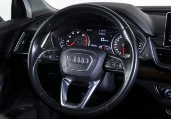 Подержанный автомобиль Audi Q5 2017 года (14 фото)