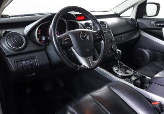 Подержанный автомобиль Mazda CX-7 2011 года (15 фото)