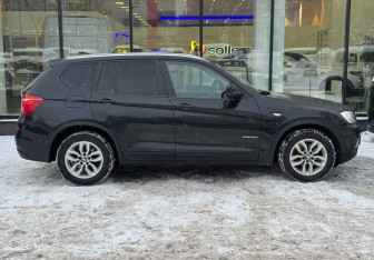 Подержанный автомобиль BMW X3 2013 года (4 фото)