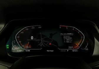 Подержанный автомобиль BMW X7 2020 года (13 фото)