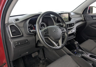 Подержанный автомобиль Hyundai Tucson 2019 года (18 фото)