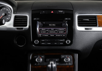 Подержанный автомобиль Volkswagen Touareg 2013 года (14 фото)